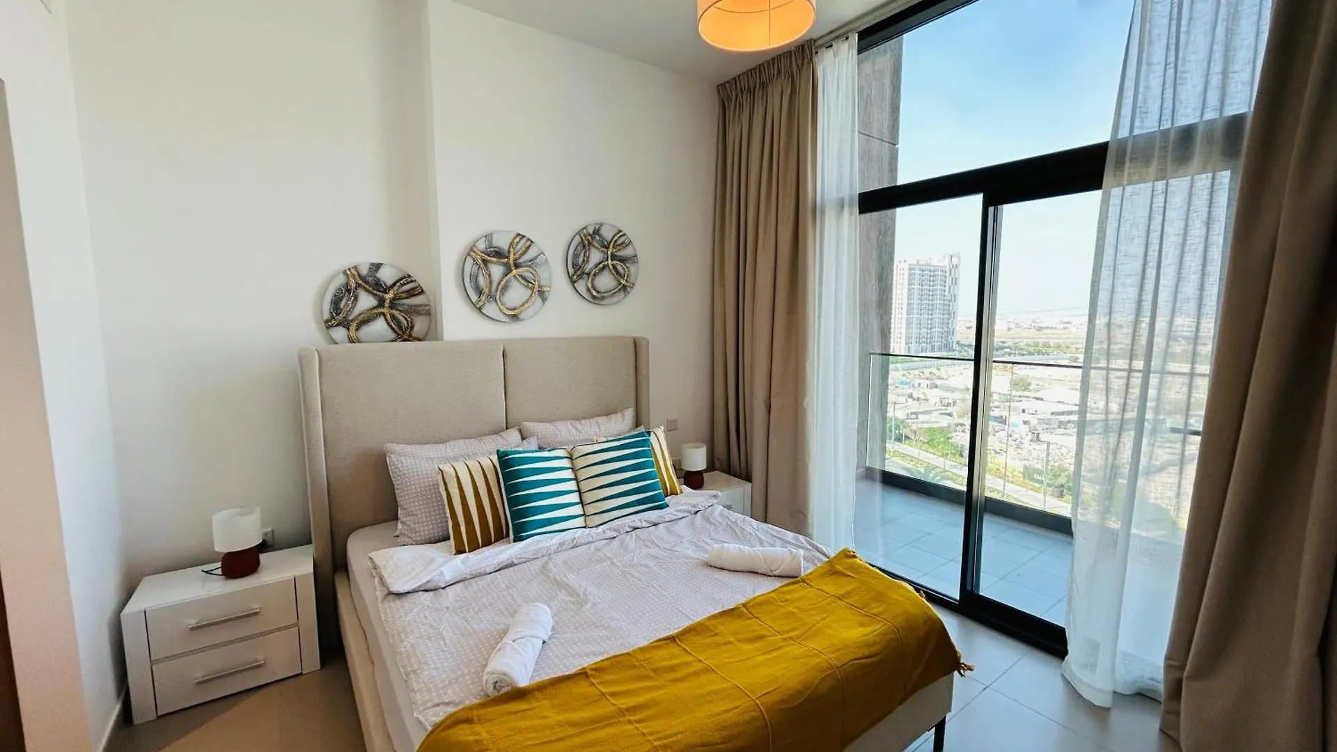 Beautiful View, Fully-Equipped Apartment Dubai