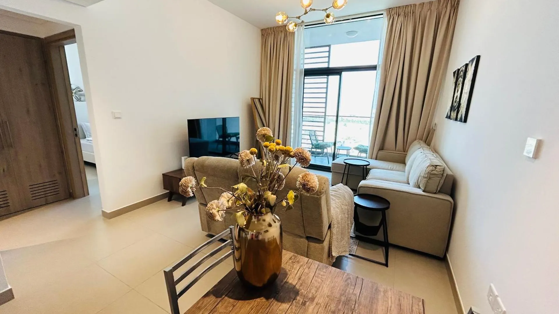 Beautiful View, Fully-Equipped Apartment Dubai