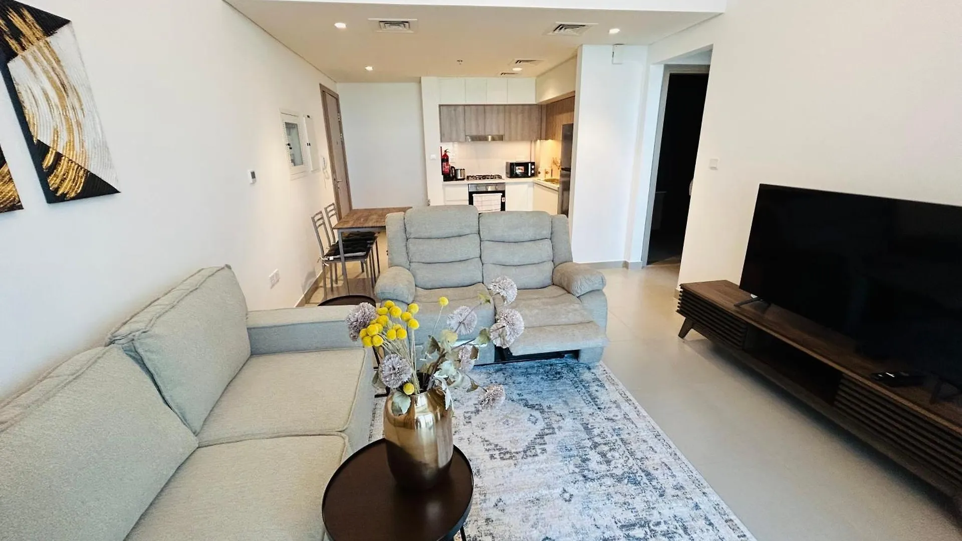 Beautiful View, Fully-Equipped Apartment Dubai