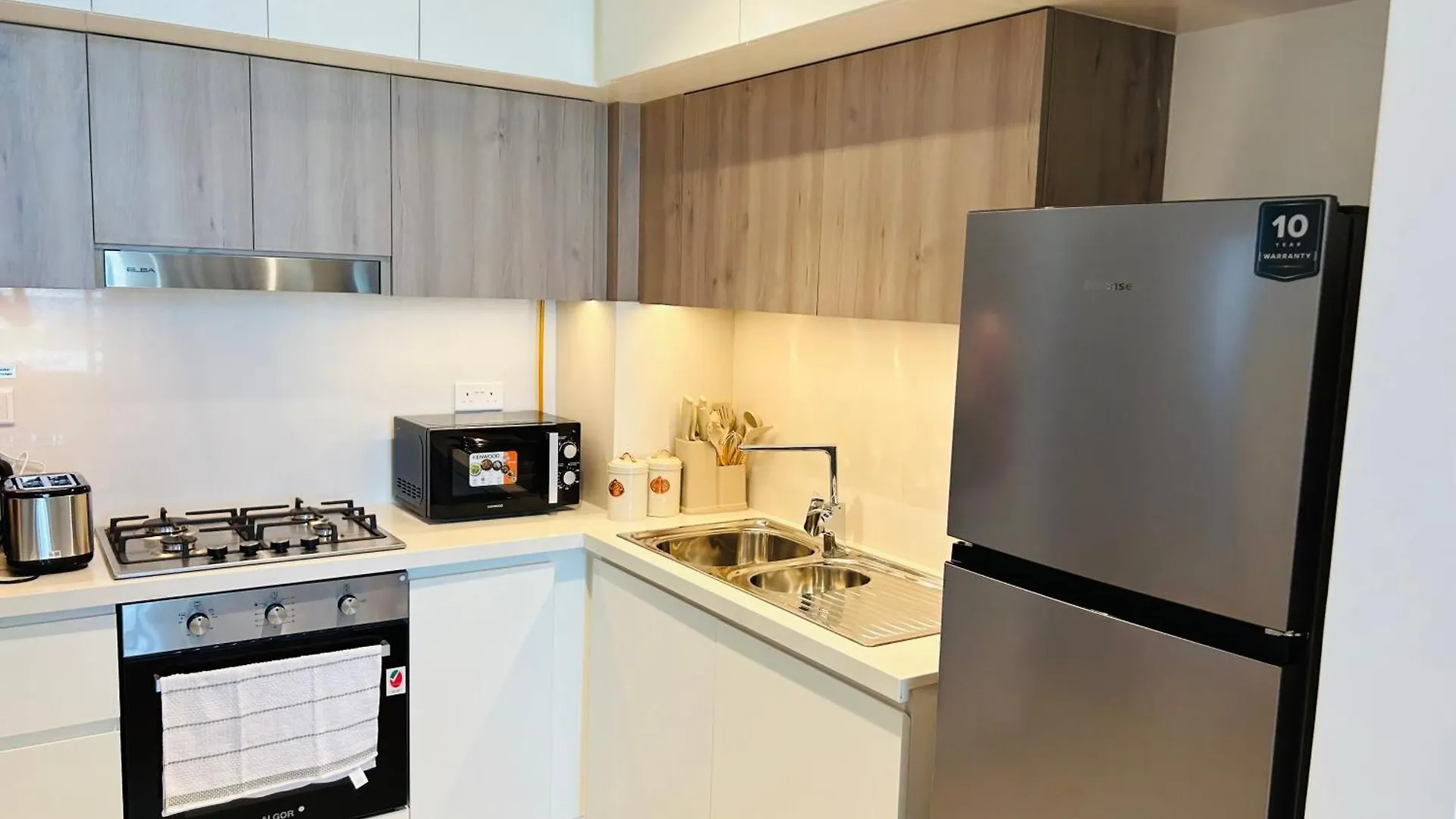Beautiful View, Fully-Equipped Apartment Dubai United Arab Emirates