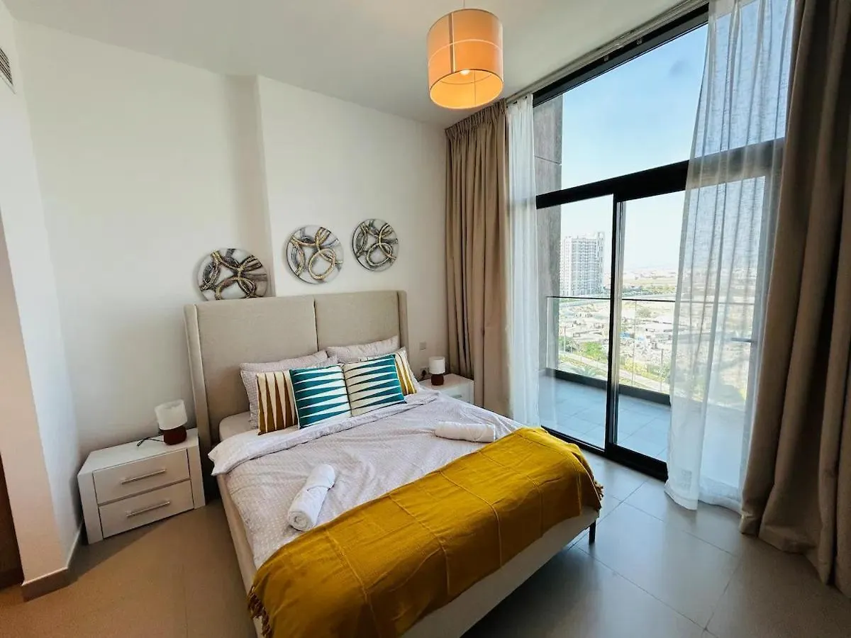 Beautiful View, Fully-Equipped Apartment Dubai 0*,  United Arab Emirates