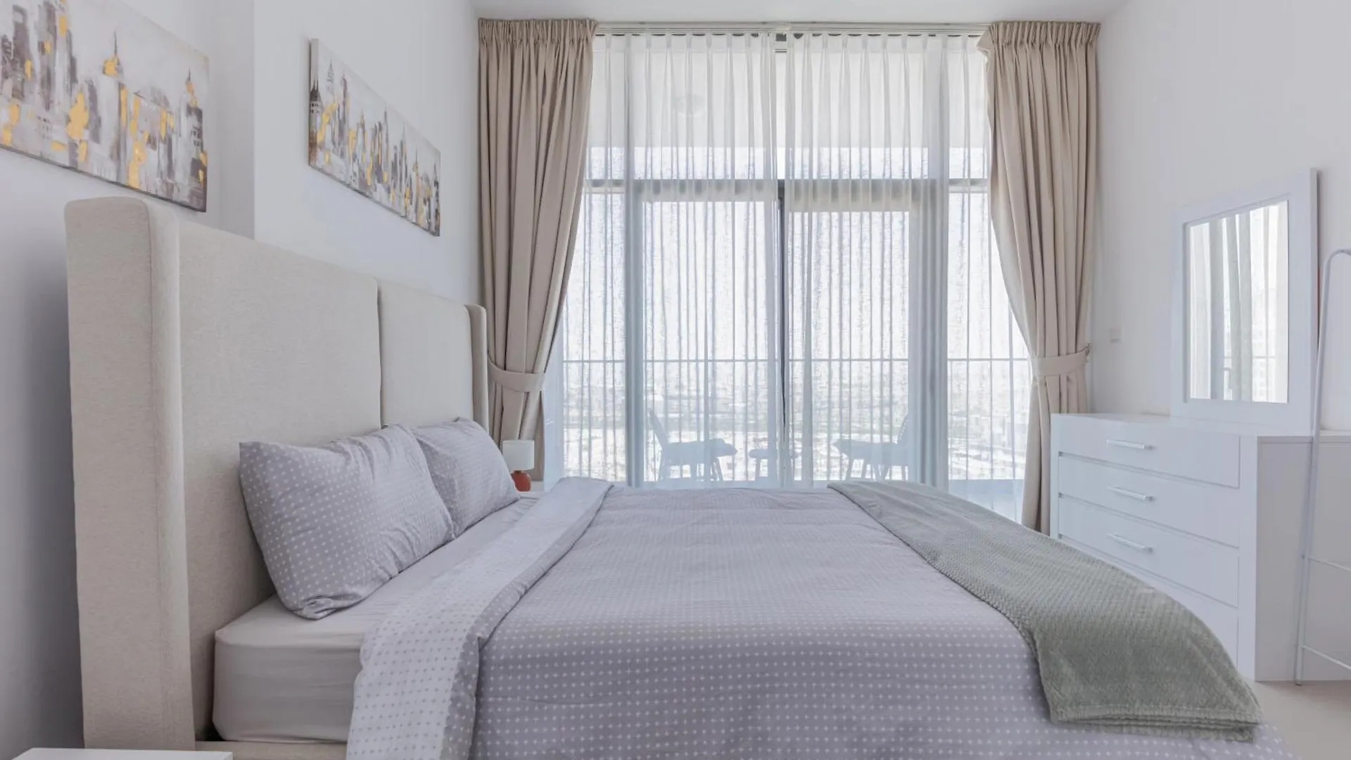 Beautiful View, Fully-Equipped Apartment Dubai