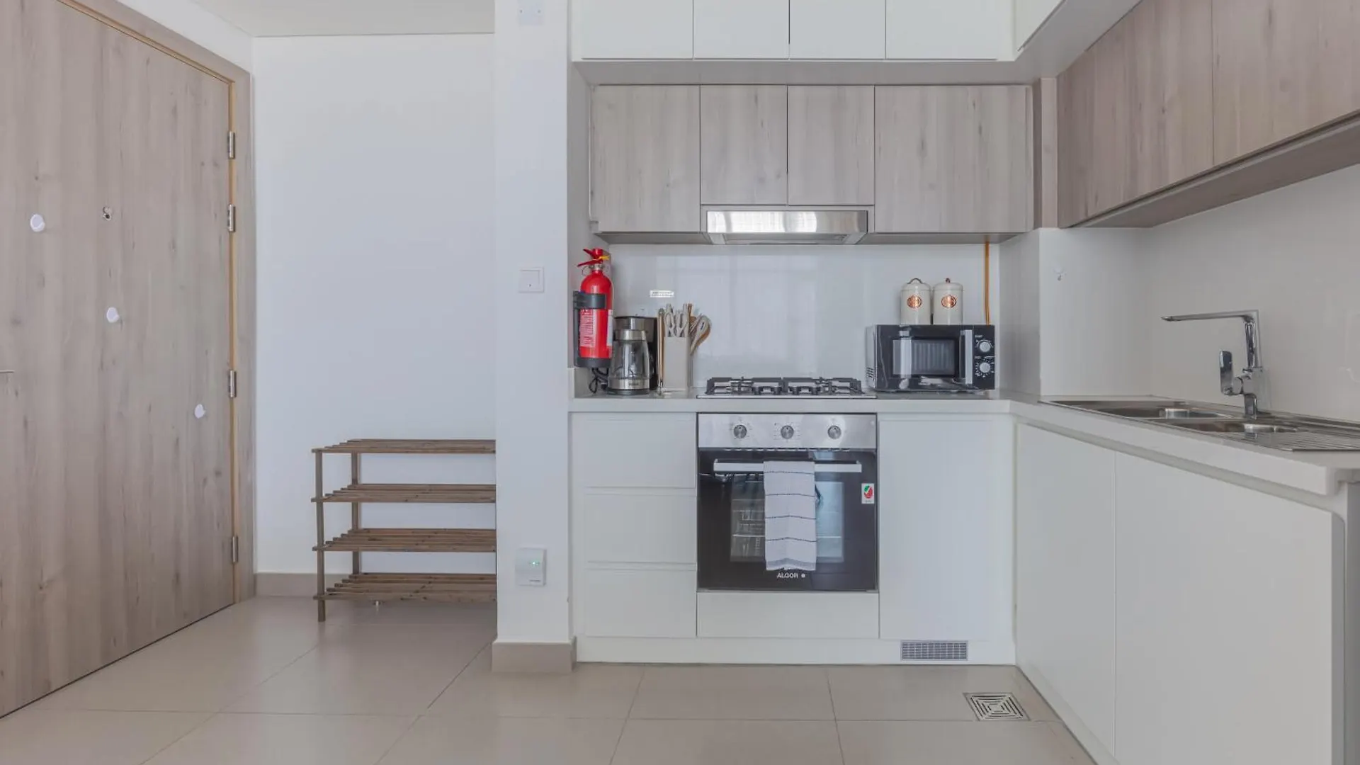 Beautiful View, Fully-Equipped Apartment Dubai United Arab Emirates