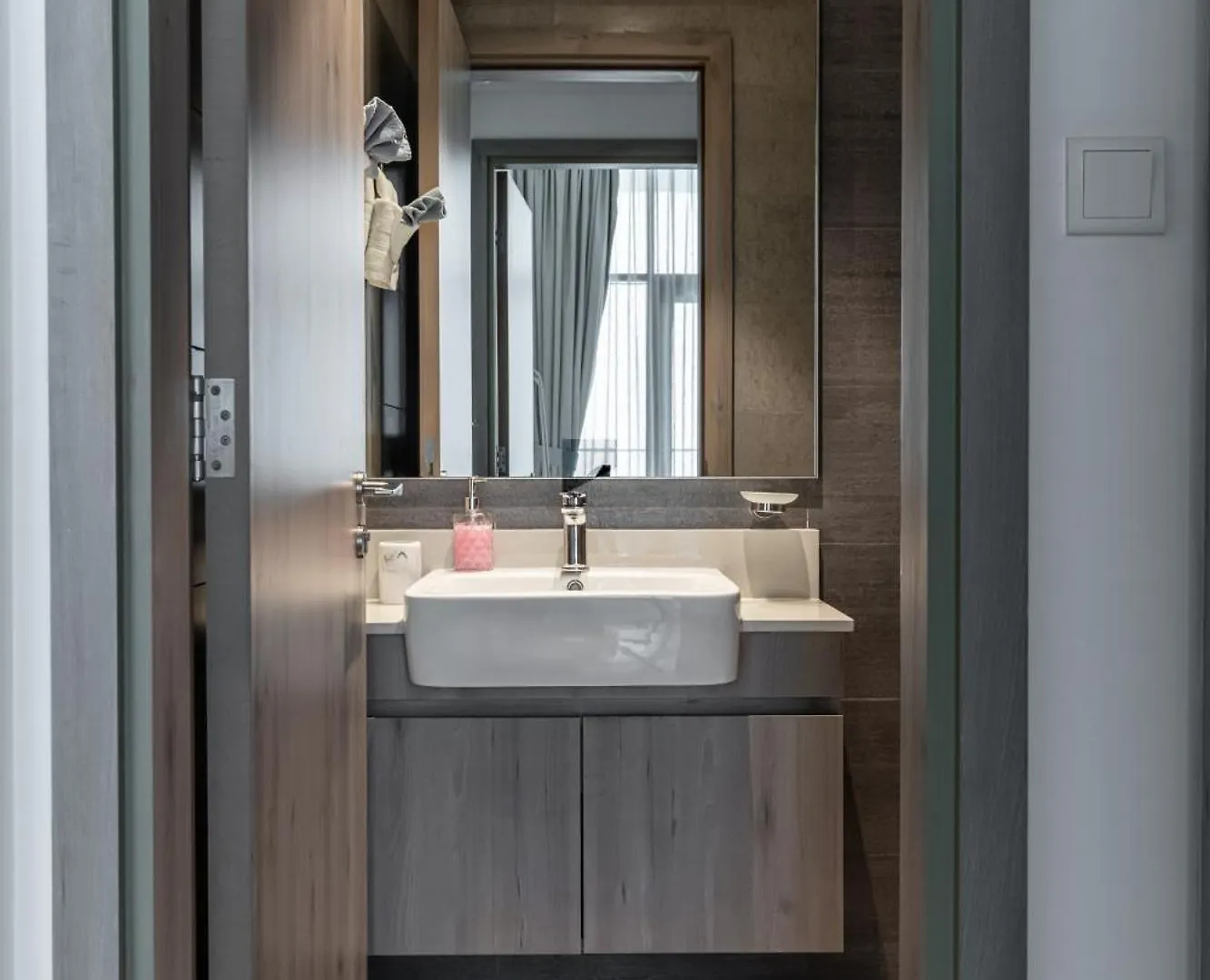 Beautiful View, Fully-Equipped Apartment Dubai United Arab Emirates