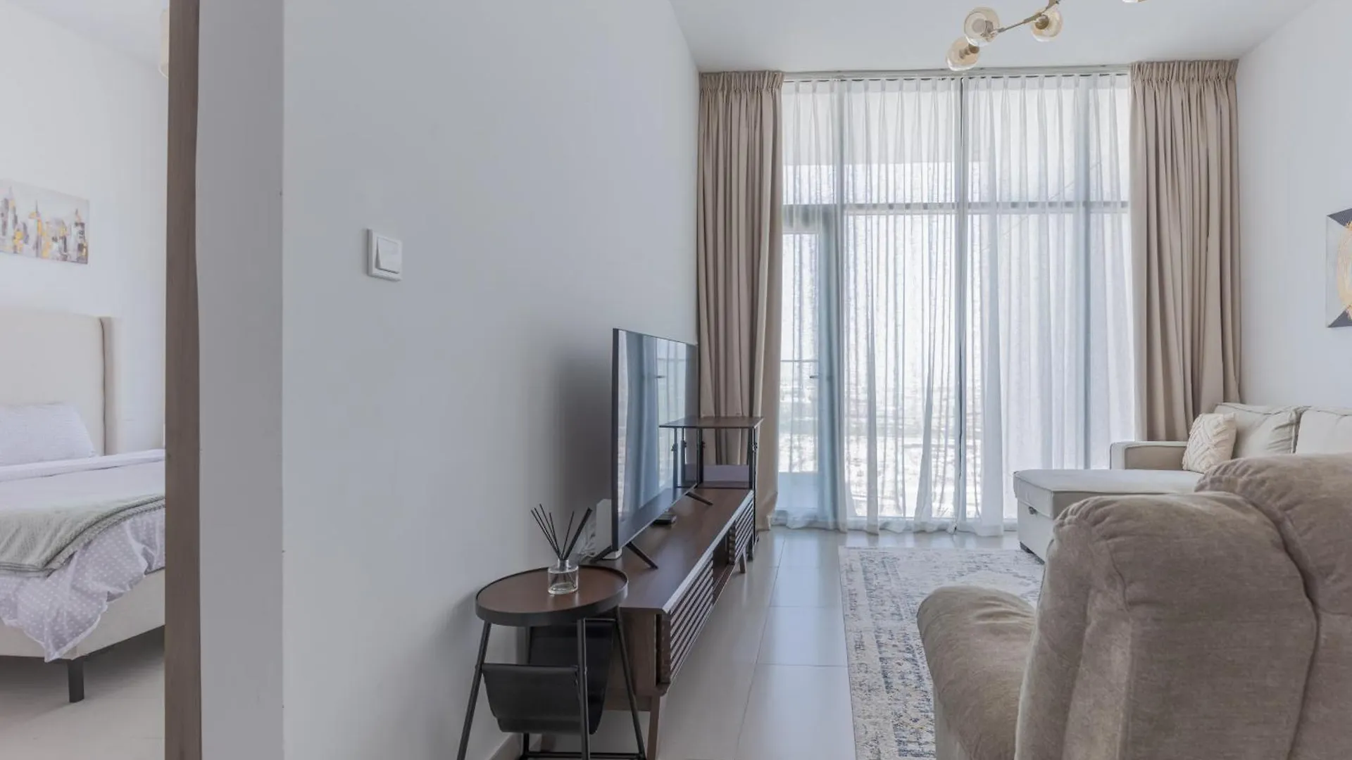Beautiful View, Fully-Equipped Apartment Dubai