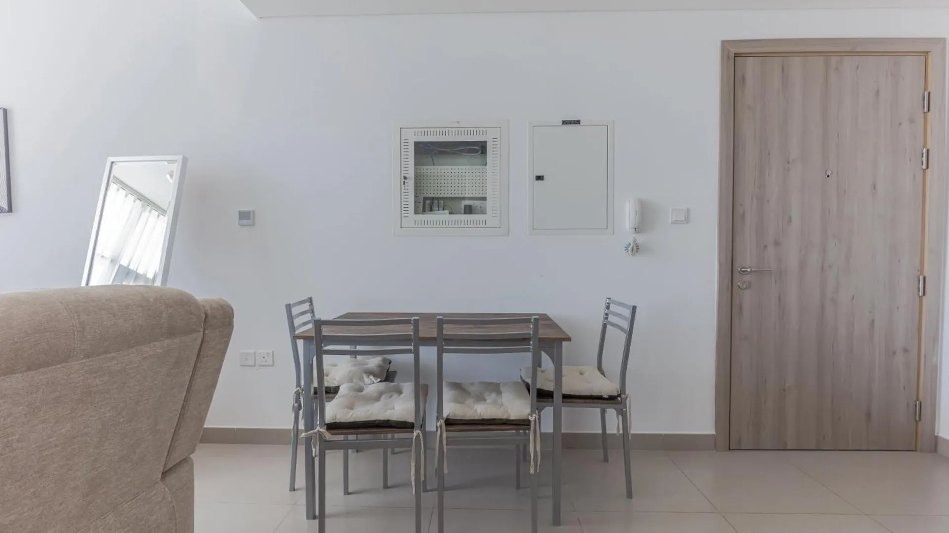 Beautiful View, Fully-Equipped Apartment Dubai