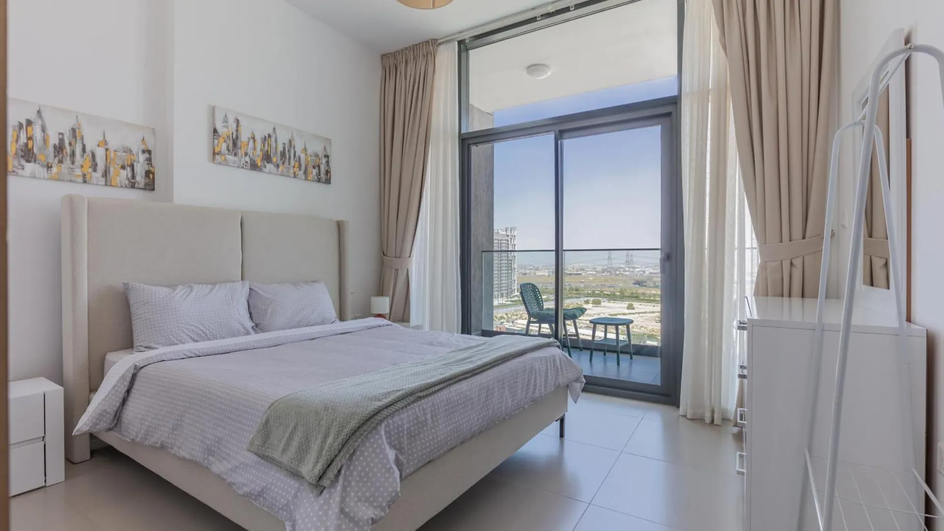 Beautiful View, Fully-Equipped Apartment Dubai